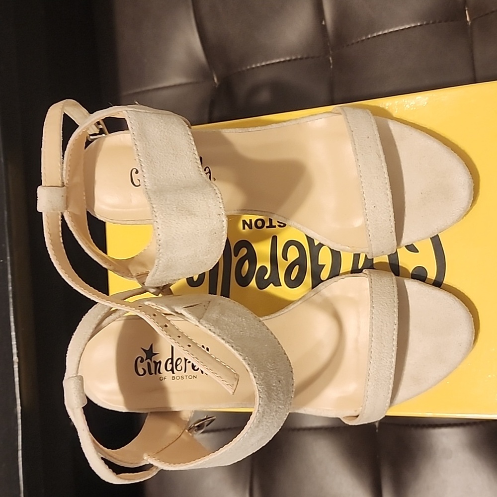 Tan suede strappy sandals